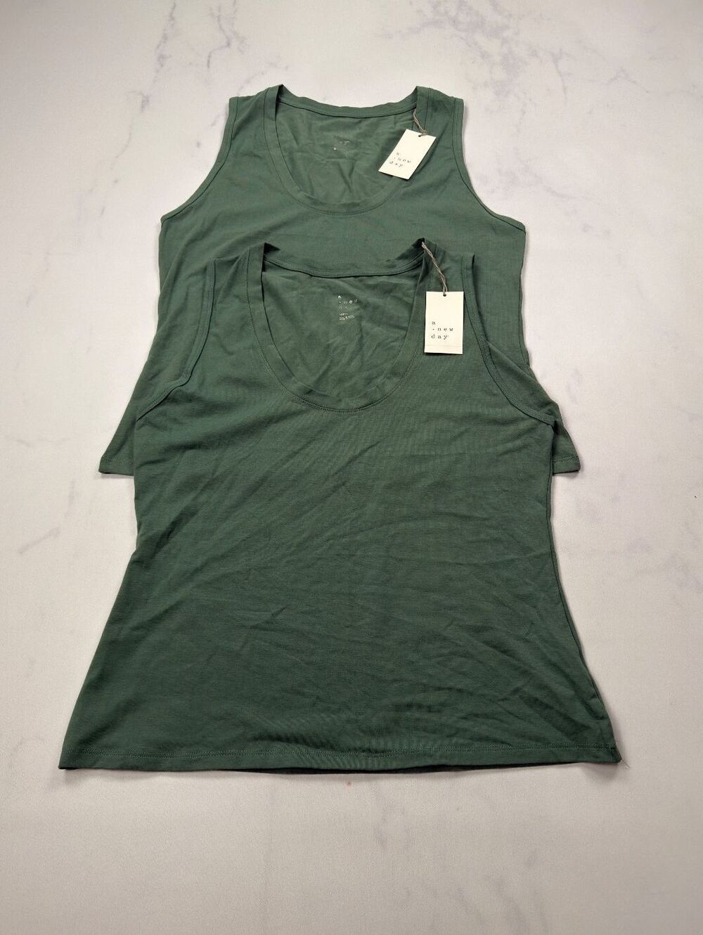 A New Day Tank Top Green Scoop Neck Fitted - Womens L NWT